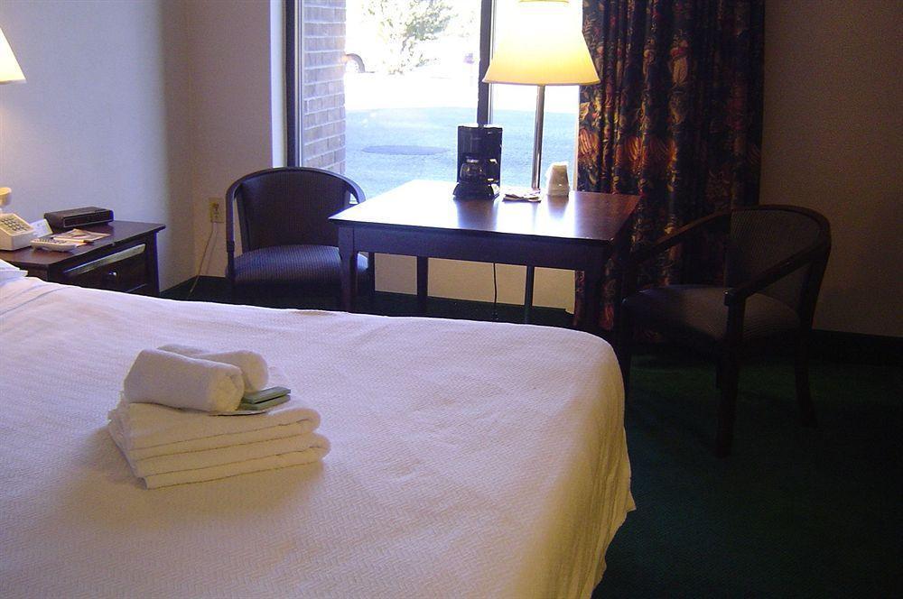 Ahoskie Inn מראה חיצוני תמונה